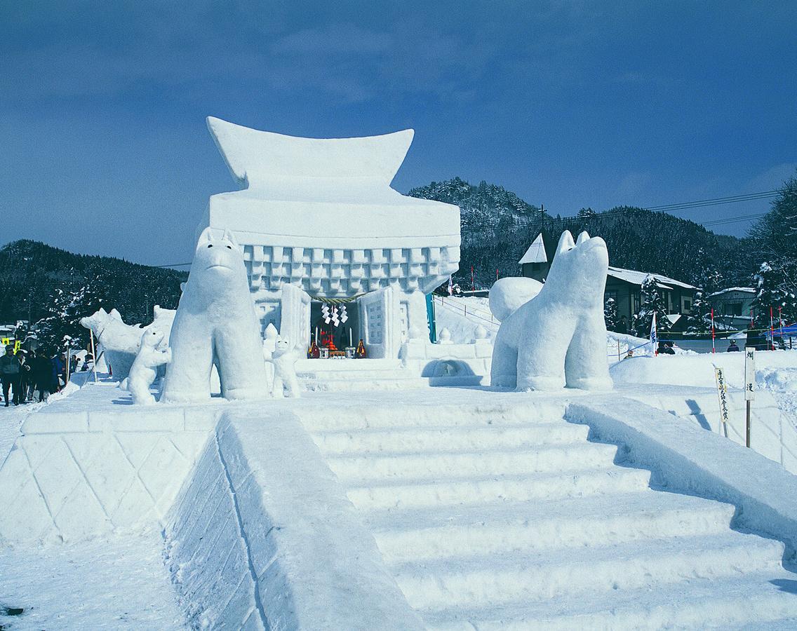Yuzawa Grand Hotel Екстериор снимка